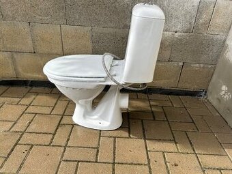 WC kombi, WC misa (plus paplon a koberec zadarmo)