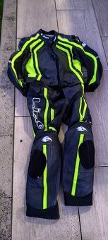 Kožená kombinéza LIME – veľkosť 56 (CE chrániče, pekný stav)