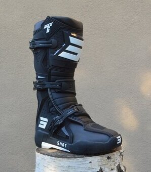 Čižmy SHOT čierne R6
