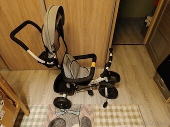 Kočík trojkolka v sivej farbe