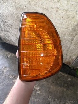 Mercedes W123 Ľ smerovka