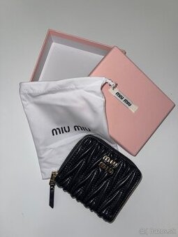 Peňaženka Miu Miu