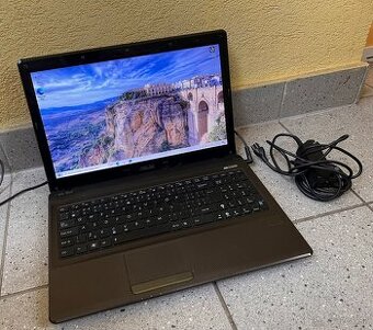 Asus K52F / Intel i3-M350 / 4GB RAM / 500GB HDD / 15.6"