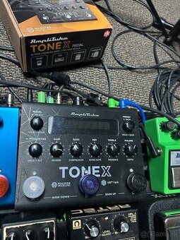 IK Multimedia TONEX Pedal