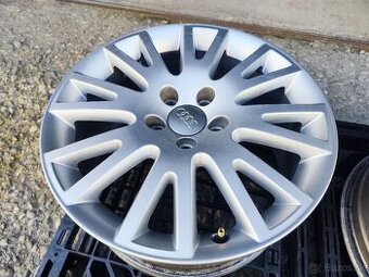 Alu sada =5x112= R17= orig. AUDI