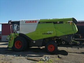 Predám KOMBAJN CLAAS Lexion 670 + žací stôl V750+prepravník