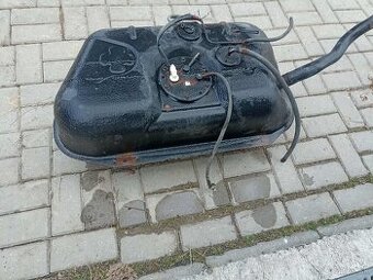 nádrž na grand vitara Benzín ...