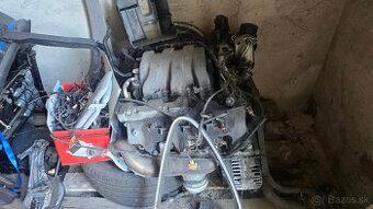 M112 E32 Mercedes Benz Motor kompletny 320 v6
