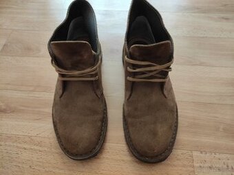 Panske clenkove topanky CLARKS