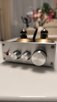 Elektrónkový predzosilňovač