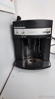Predám kávovar delonghi
