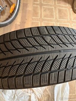 Predám 2 zimne pneumatiky 245/45 R18