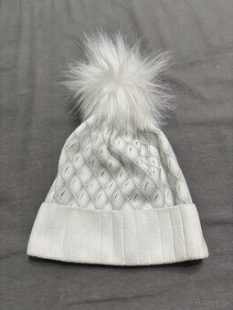 Damska zimná biela čiapka