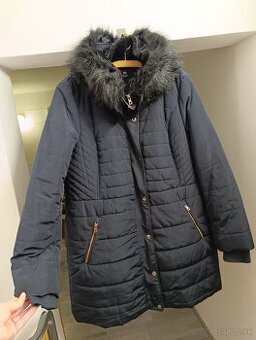 Zimná tmavomodrá bunda