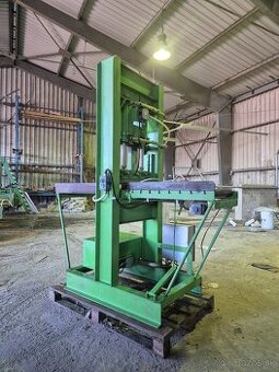 Hydraulická štípačka kamene