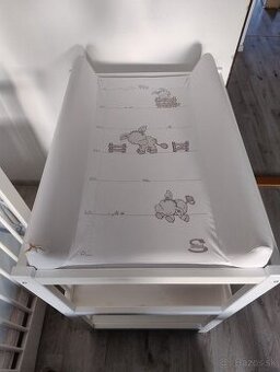 Prebaľovací pult s podložkou