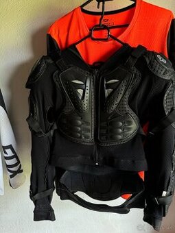 FOX celotelový chranič