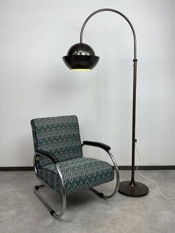 Modernistická podlahová lampa v patinovanej mosadzi