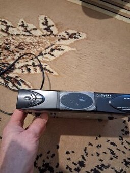 Predám satelitný prijímač