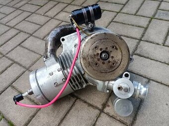 Lodní motor jawa čz na preteky