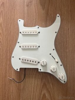 Predam snimace a pickguard na fender squier