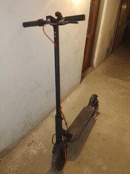 Elektrická kolobežka náhradné dieli- oprava
Stav: