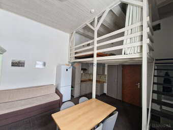 Garzónka v rodinnom dome so samostatným vstupom – prenájom