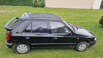 Škoda Felicia se shrnovacím střešním oknem