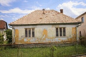 Rodinný dom so slnečným pozemkom v obci Plášťovce