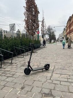 Xiaomi Electric Scooter 4 na detaily