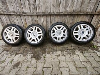 Predávam originál Volkswagen elektróni 16 letné pneumatiky