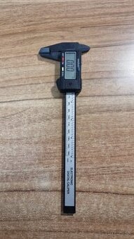 Predám plastové digitálne posuvné meradlo od 0 do 150mm