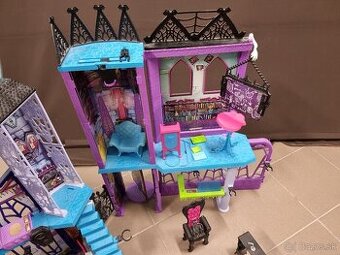 Monster High Strašidelná škola