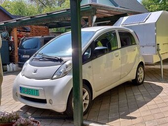 Peugeot Ion, full elektro, 2011