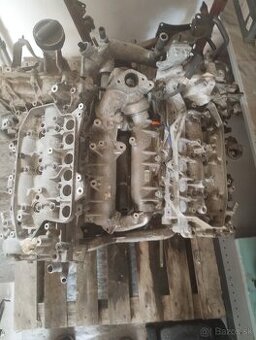 Infiniti, Renault. motor V9X 3,0 d