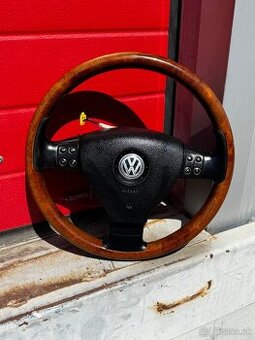 Drevený volant passat b6