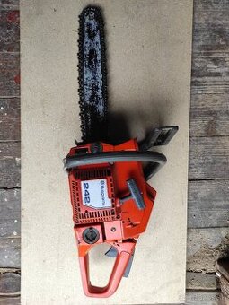 Motorova pila Husqvarna 242