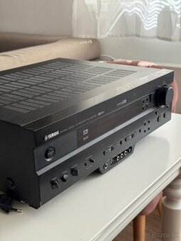 Yamaha RX-V520 Receiver 5.1 Channel HiFi Stereo