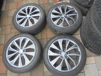 Alu disky Škoda 5x100, pneu 215/45 R16 č.12d