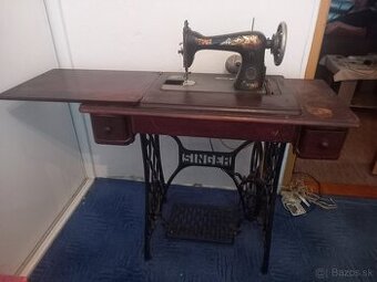 Starožitný šijací stroj Singer 15K