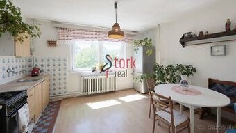 Rodinný dom s veľkým pozemkom - Orlové