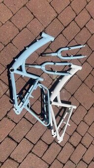 Rám a vidlice na bycikel