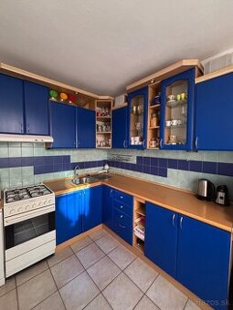 Kuchynská linka na predaj + spotrebiče