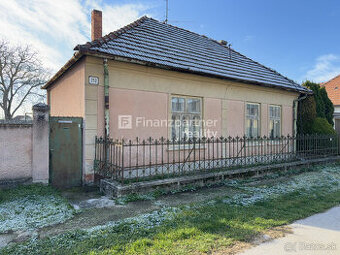 Nadštandardný pozemok 1167 m2 so všetkými IS a domom