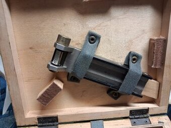 Vojenské zameriavač ie zariadenie