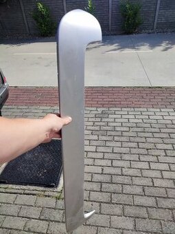 Predám zadný spojler krídlo na piate dvere Peugeot 206