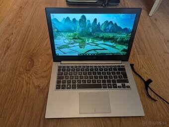 ASUS Zenbook – i5 / 6GB RAM / 512GB SSD / NVIDIA