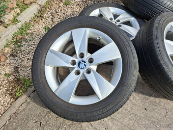 hliníkové disky 5x100 orig. Škoda 15" pneu 195/55 r15