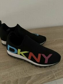 DKNY elasticke pohodlne tenisky 40,5-41