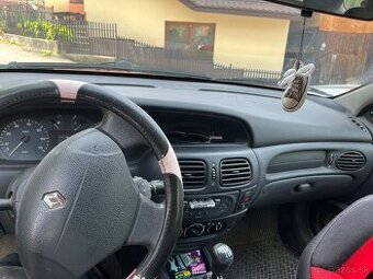 Renault Megane 2002 1,4